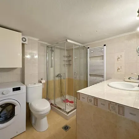 Historic Seaview Getaway Near The Center Appartement