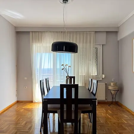 Historic Seaview Getaway Near The Center Апартаменты Салоники