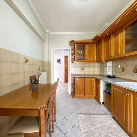 Historic Seaview Getaway Near The Center * Salonicco